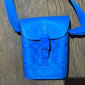 Coach bag awesome blue color